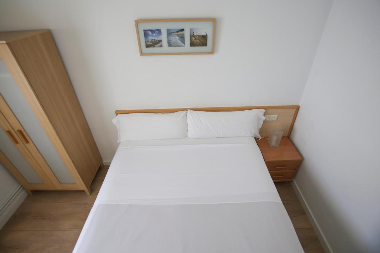 Gatell Hotel Vilanova i la Geltru Exterior photo