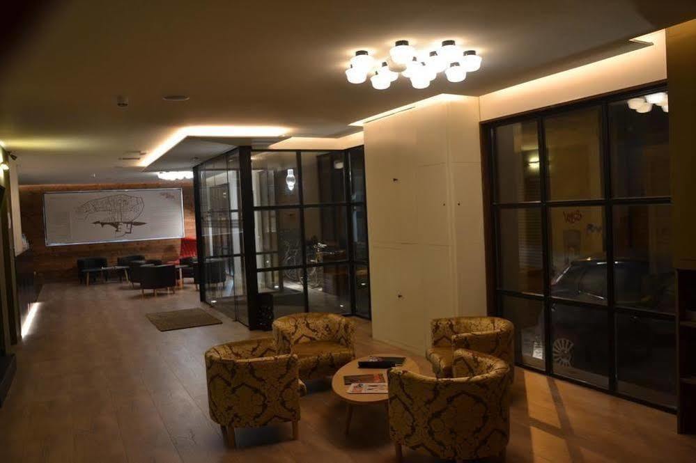 Gatell Hotel Vilanova i la Geltru Exterior photo